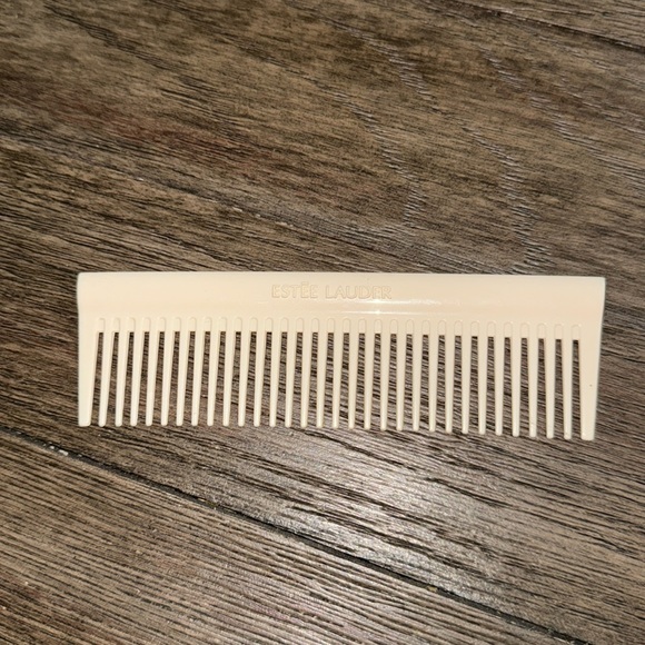 Estée Lauder Wide tooth‎ comb 6 in Travel Comb - Picture 1 of 4